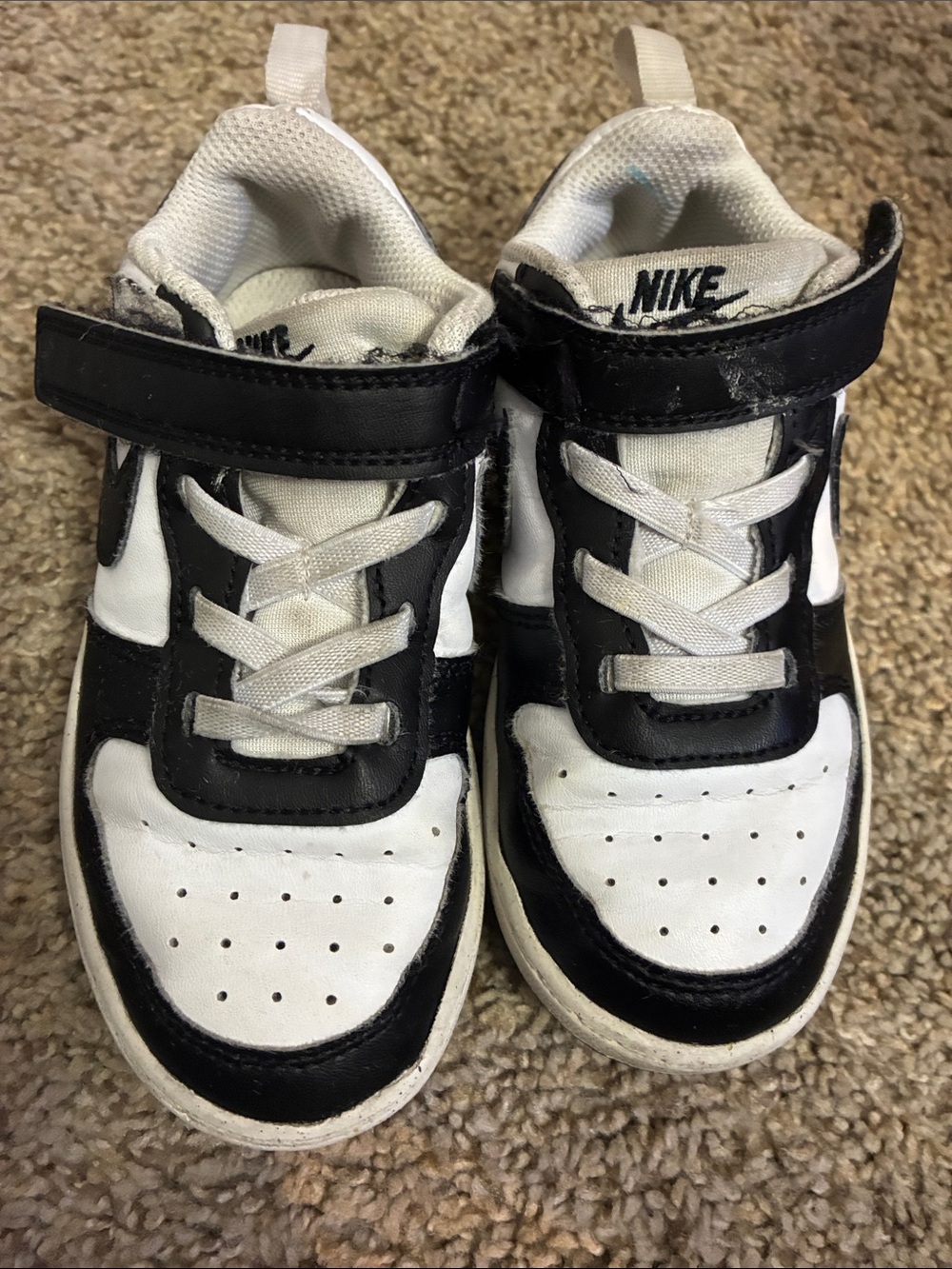 Nike Kids Black and White Velcro Low-Top Sneakers